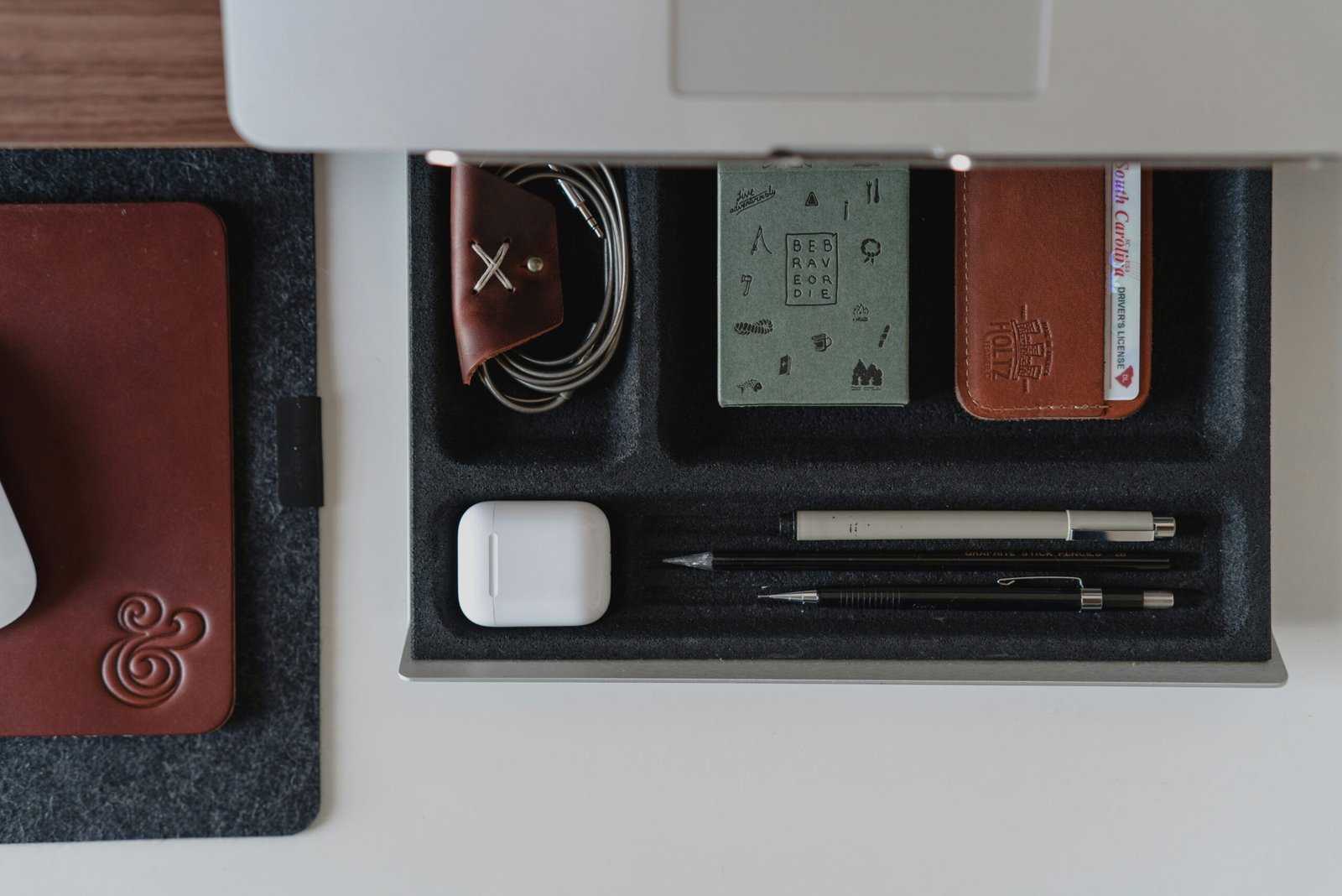 Never Run Out of Battery Again: Wallets with Built-In Chargers and Tech Features